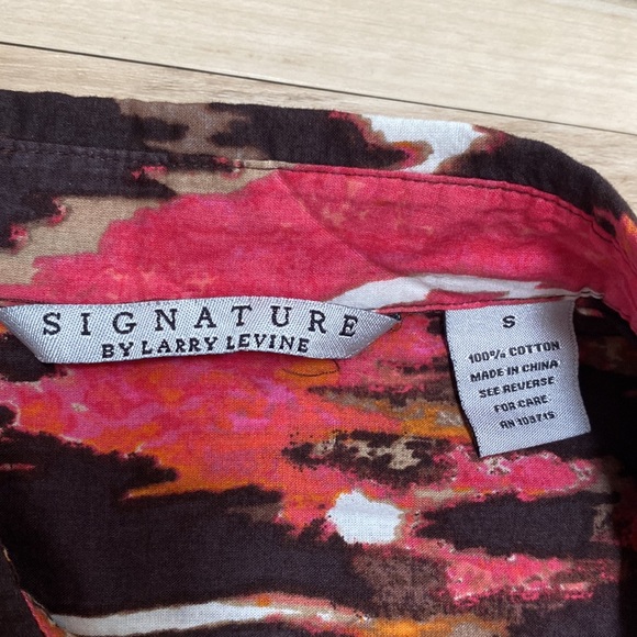 Signature By Larry Levine Womens Small Button Front Long Sleeve Shirt. - Picture 9 of 9